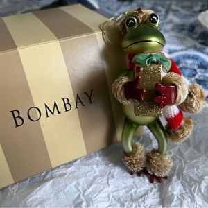 Bombay Christmas frog ornament